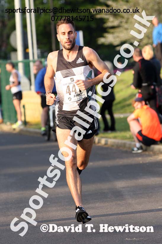 Clive Cookson 10k Road Race, Whitley Bay. Photo: David T. Hewitson/Sports for All Pics